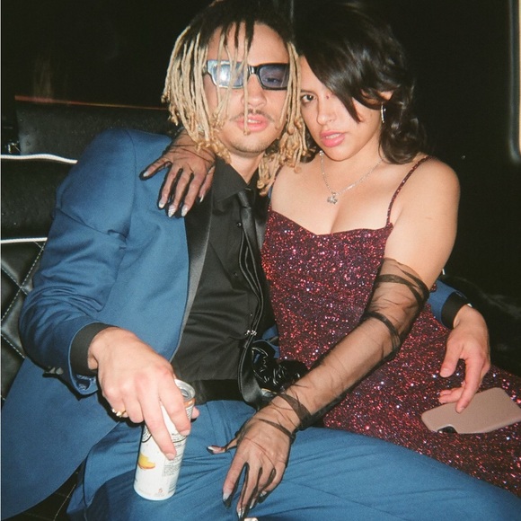 buy my old shit 🥀 - Picture 3 of 10